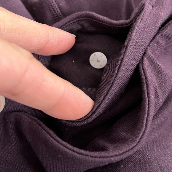 Lululemon pants - Picture 4 of 5